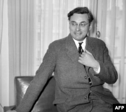 Raymond Queneau, 1951