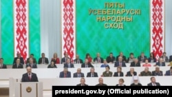 Лукашэнка выступае на папярэднім Усебеларускім народным сходзе, 22 чэрвеня 2016 году