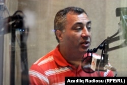 Əsəd Cahangir Azadlıq Radiosunun "Pen klub" proqramında. Sentyabr, 2011