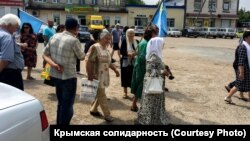 В Бахчисарае проходят траурные мероприятия памяти жертв депортации крымскотатарского народа из Крыма, 18 мая 2018 года