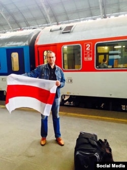 Ales Mikhalevich on his way to Belarus