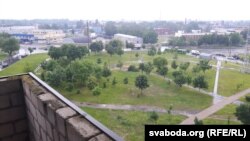 Балькон на восьмым паверсе маласямейкі