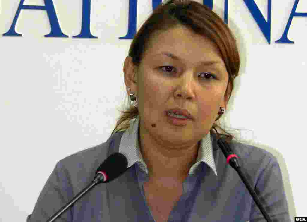 Kazakhstan - Dzhamila Zhakisheva, the wife of ex-head of Kazatomprom Muhtar Zhakishev. Almaty, 1Jule2009 - Джамиля Джакишева, жена арестованного экс-главы "Казатомпрома" Мухтара Джакишева. Алматы, 1 июля 2009 года.