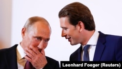 Avstriyanın kansleri Sebastian Kurz və Rusiya prezidenti Vladimir Putin