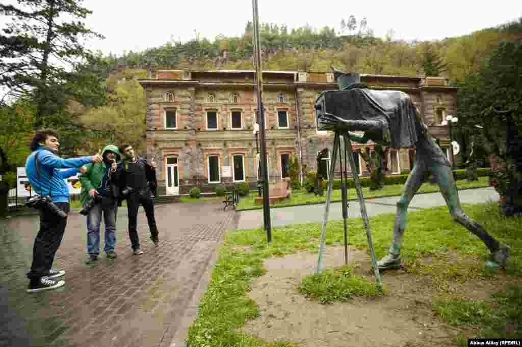 Borjomi sularının qaynadığı "Borjomi-Karagauli Milli Parkı".