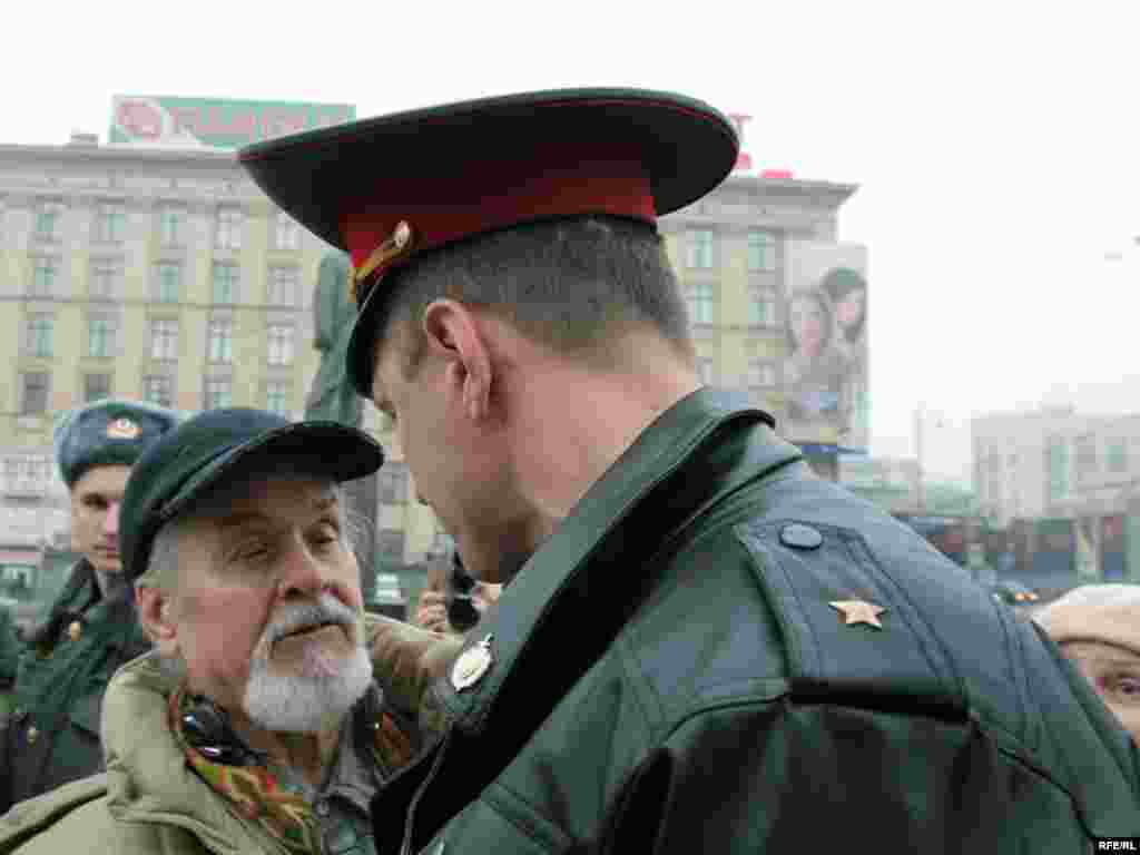 Митинг в поддержку выдвижения Владимира Буковского на пост президента России.