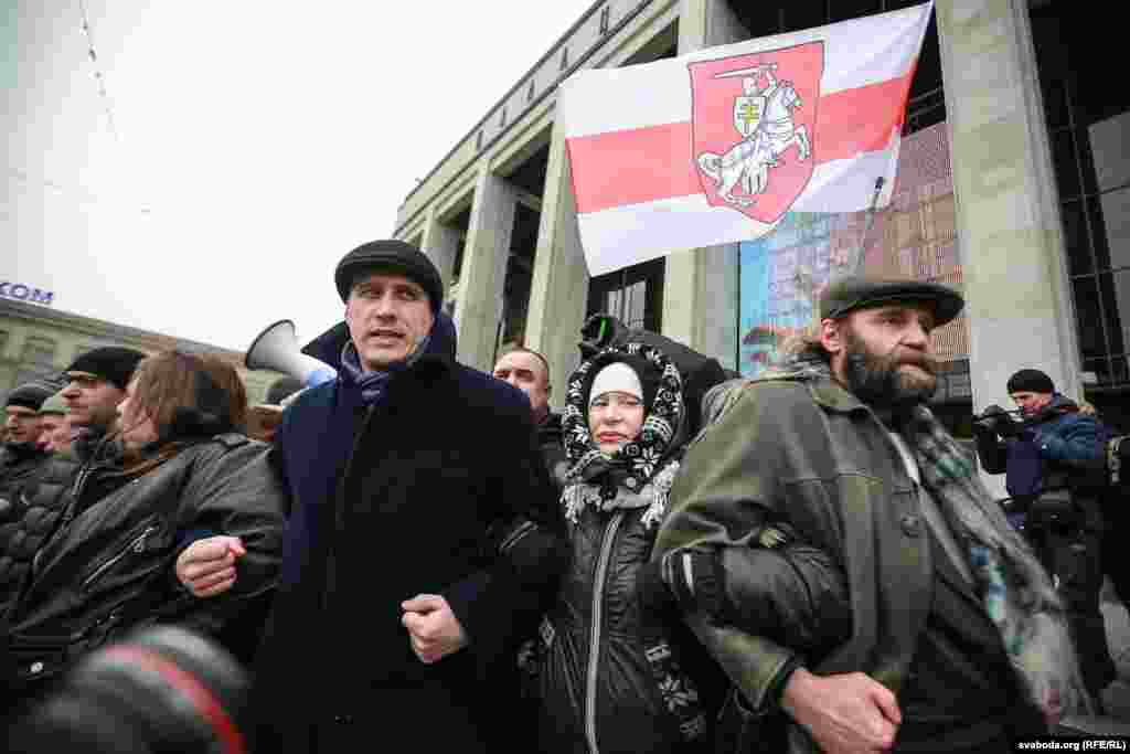 Пратэст прадпрымальнікаў на Кастрычніцкай плошчы щ Менску.&nbsp;28 лютага 2016