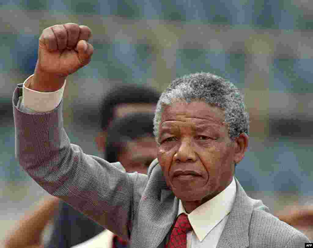 Nelson Mandela (1990)