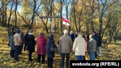 Рух салідарнасьці "Разам" праводзіць акцыю памяці да Дня ахвяраў палітычных рэпрэсій. Менск, 29 кастрычніка 2015 году