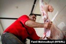 Bakıda qurbanlıq qoyun kəsimi