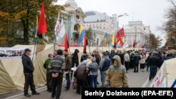 Палаточный городок вблизи здания Верховной Рады в Киеве, 20 октября 2017