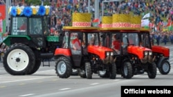 Тэхніка МТЗ на парадзе, 2017 год 