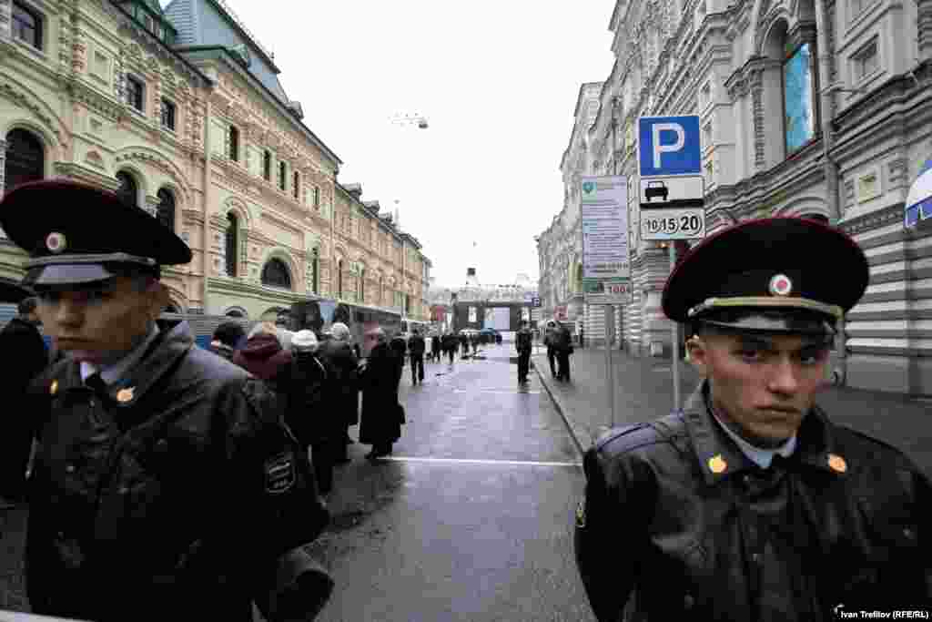 Праздник Москвы в &quot;день тишины&quot;