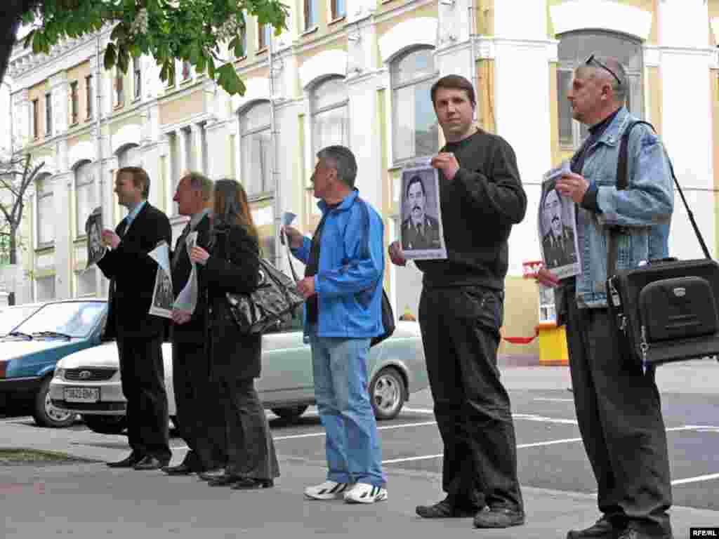 Ланцуг памяці Юрыя Захаранкі, 2009